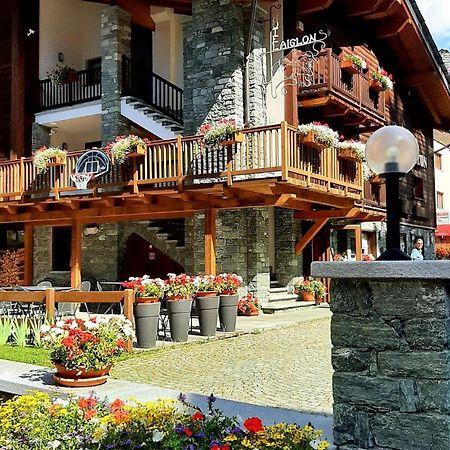 Hotel L' Aiglon Чамполук Екстериор снимка