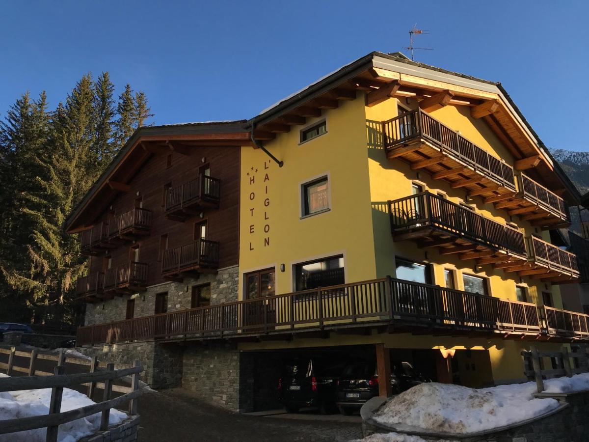 Hotel L' Aiglon Чамполук Екстериор снимка