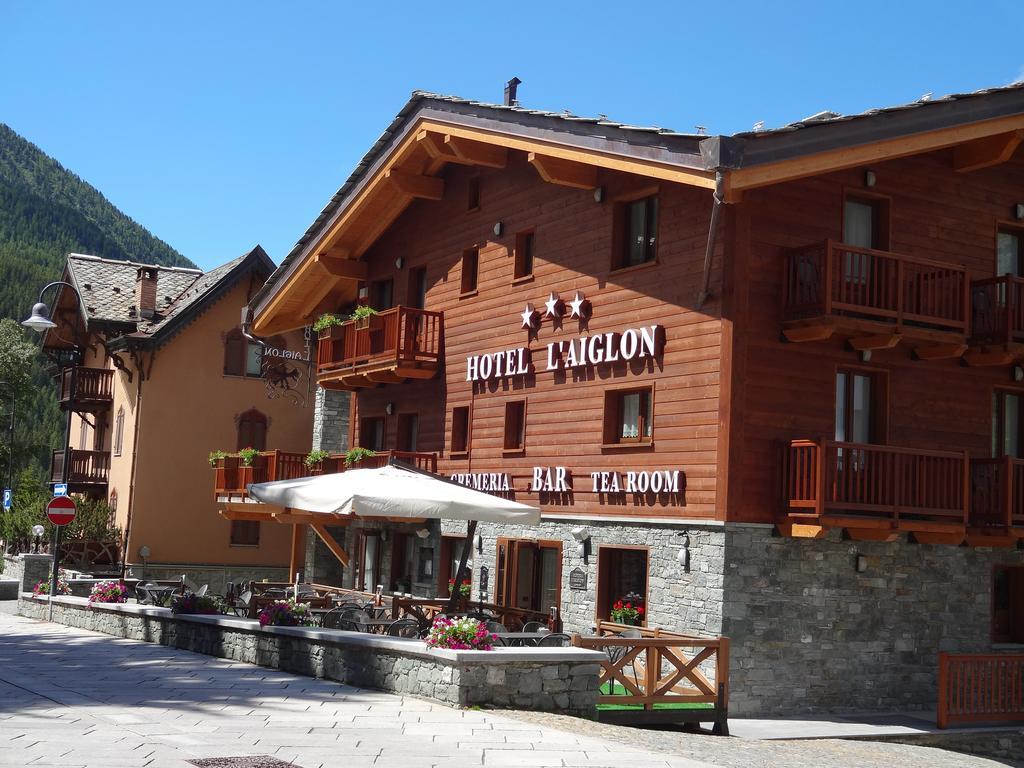 Hotel L' Aiglon Чамполук Екстериор снимка